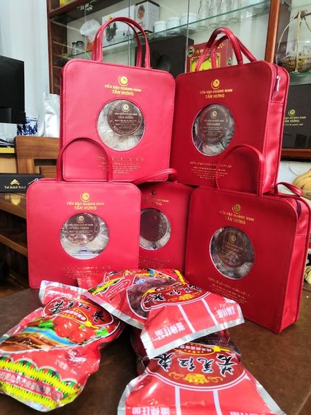 Khuyến mãi tháng 6 ngại gì không mua ! - chúng tôi GIẢM GIÁ NGAY 10% trên tất cả các sản phẩm Yến Sào